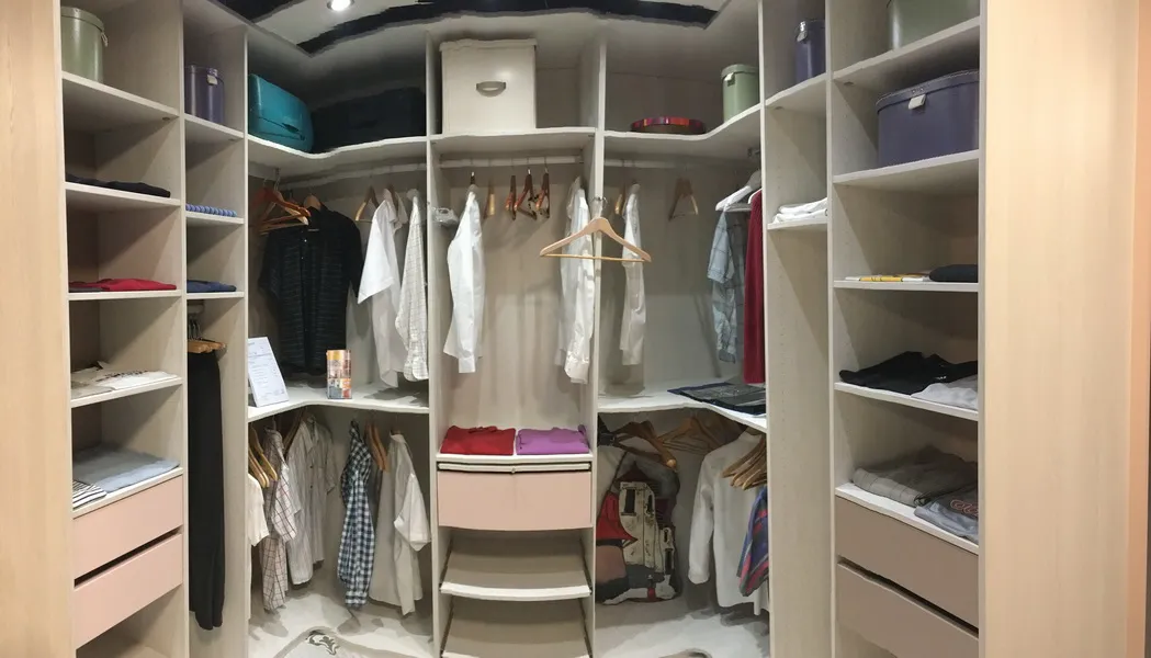 Dressing sur mesure avec aménagements personnalisés